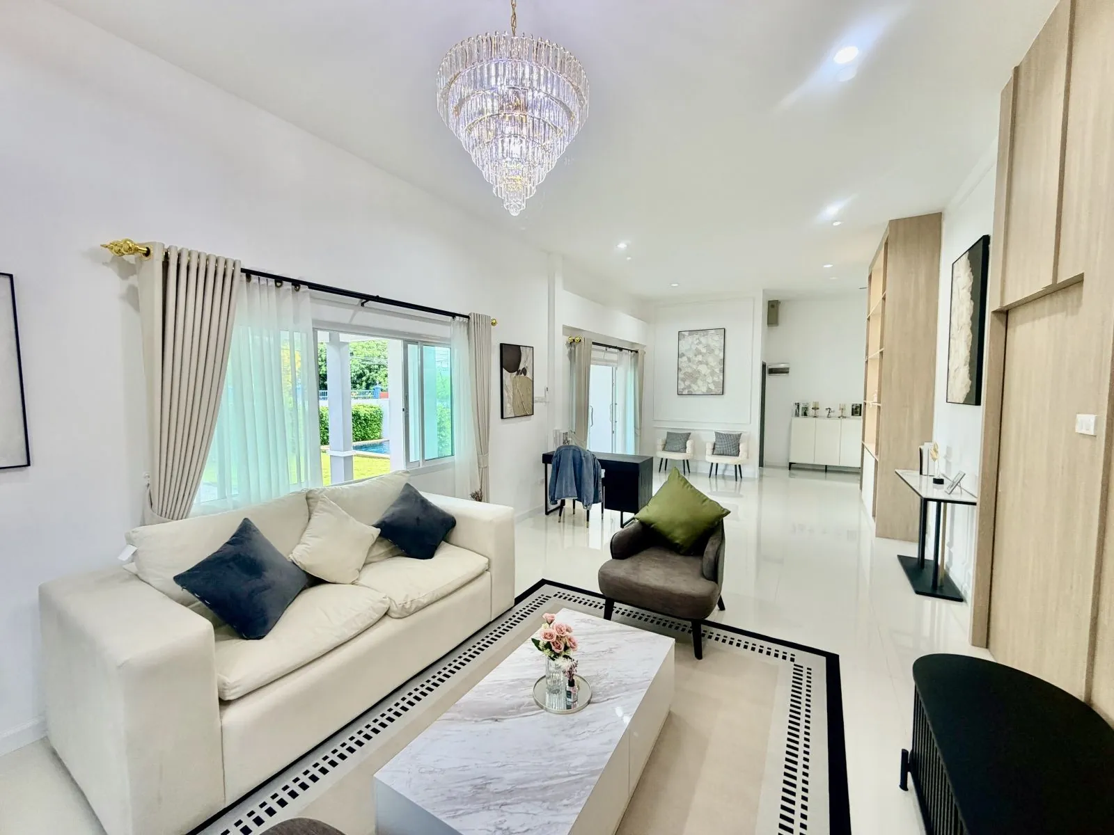 Living & Lounge — brand-new 3 BR pool villa in Bang Saray, Pattaya