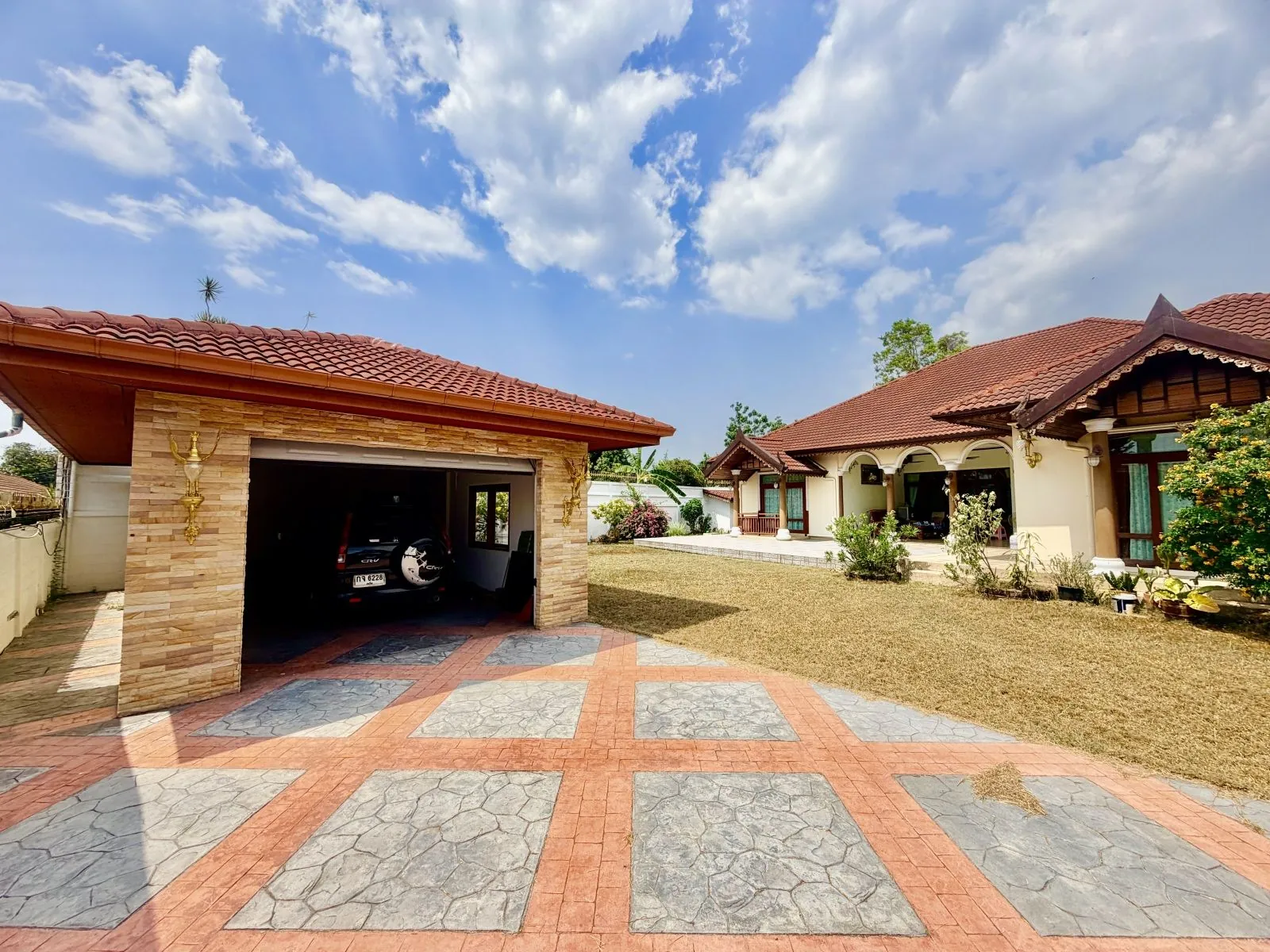 Exterior — 5 BR luxury Thai-style pool villa near Krathing Lai Beach, Pattaya