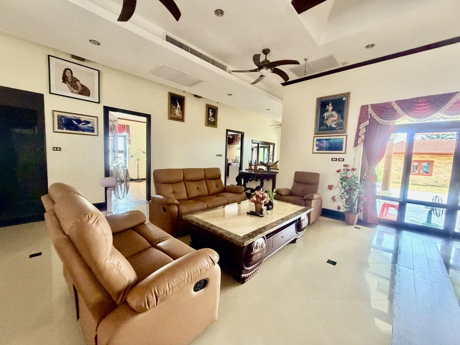 Living Room, view 1 — 5 BR luxury Thai-style pool villa near Krathing Lai Beach, Pattaya